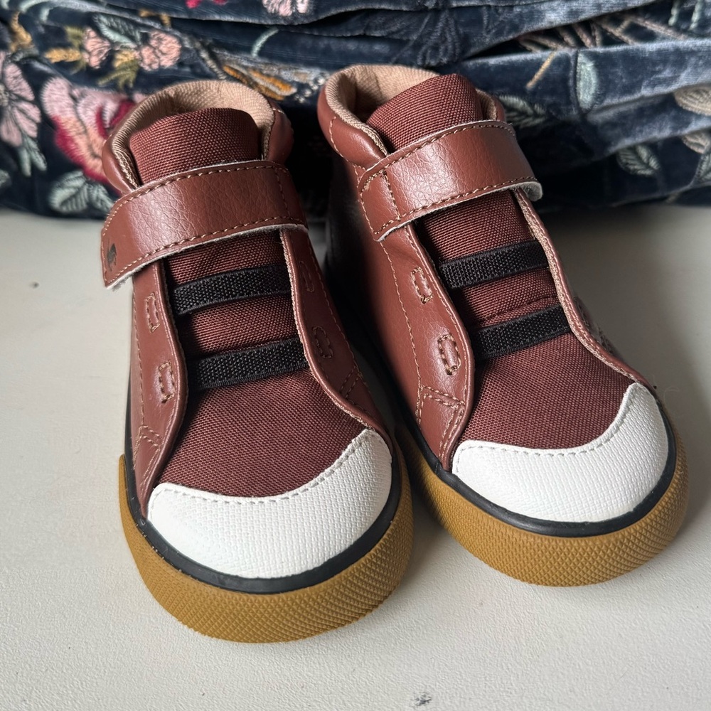 See Kai Run Brown High-Top Sneakers with White Toe